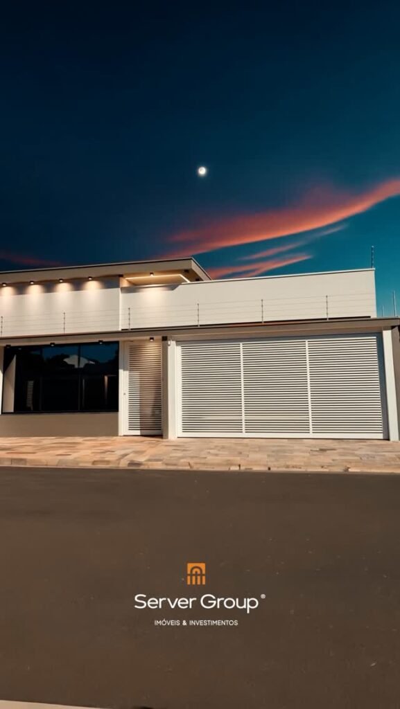 Você já entrou numa casa e sentiu que ela foi feita pra você? 🤍 256m² de puro alto padrão. Pé direito de 6 metros. Automação residencial. Piscina aquecida com hidromassagem. Cozinha gourmet. Suíte master com closet planejado. Isso não é uma casa. É um novo nível de vida. 📍 Disponível agora. Por quanto tempo? A gente não sabe. Imóveis assim não esperam. Mas talvez você não precise esperar também. 👇 Manda mensagem agora e agende sua visita. 📲 [seu número/link do WhatsApp] #AltoParão #CasaDeLuxo #Araguari #ServerGroup #ImóvelExclusivo RealEstate CasaDossonhos Automação